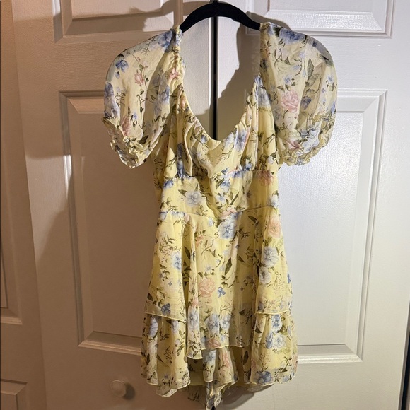 Chic Floral Mini Dress in Yellow - Picture 1 of 6